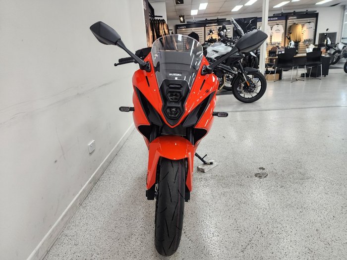 2025 Suzuki GSX-8R (GSX800FRQ) Orange