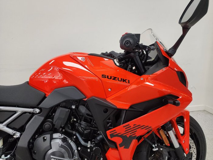 2025 Suzuki GSX-8R (GSX800FRQ) Orange
