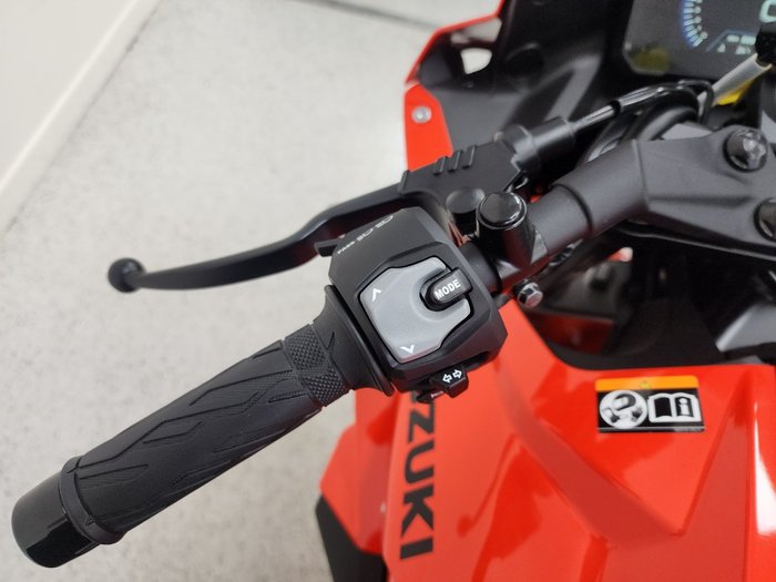 2025 Suzuki GSX-8R (GSX800FRQ) Orange