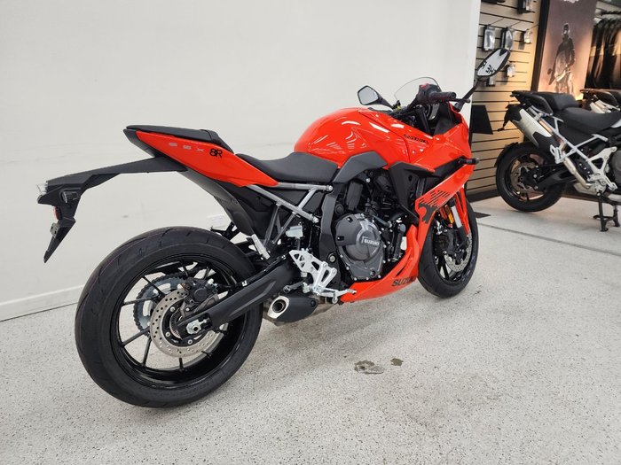 2025 Suzuki GSX-8R (GSX800FRQ) Orange