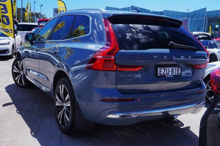 2022 Volvo XC60 B5 Inscription