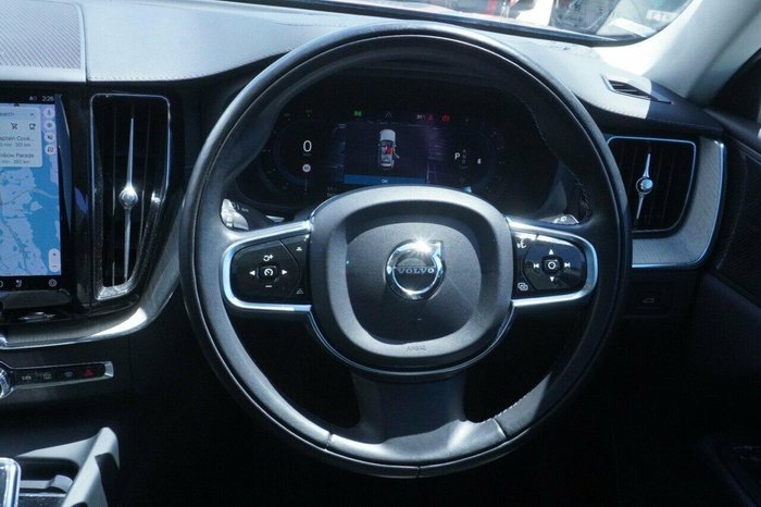 2022 Volvo XC60 B5 Inscription