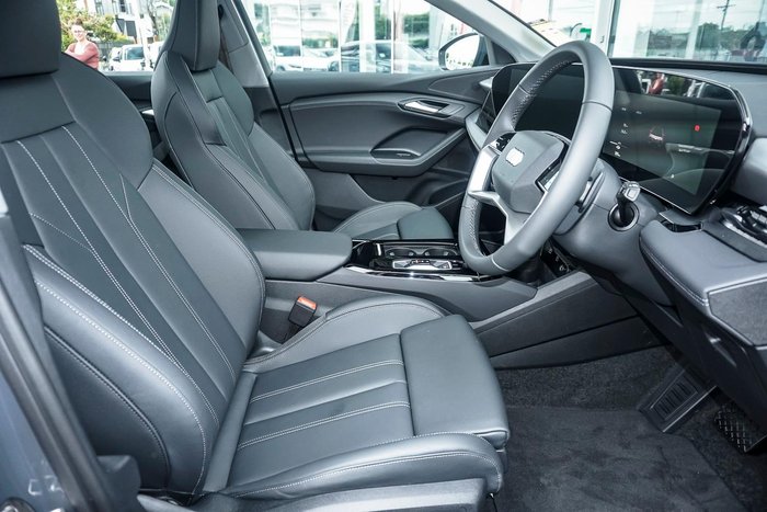 2025 Audi Q6 e-tron Performance