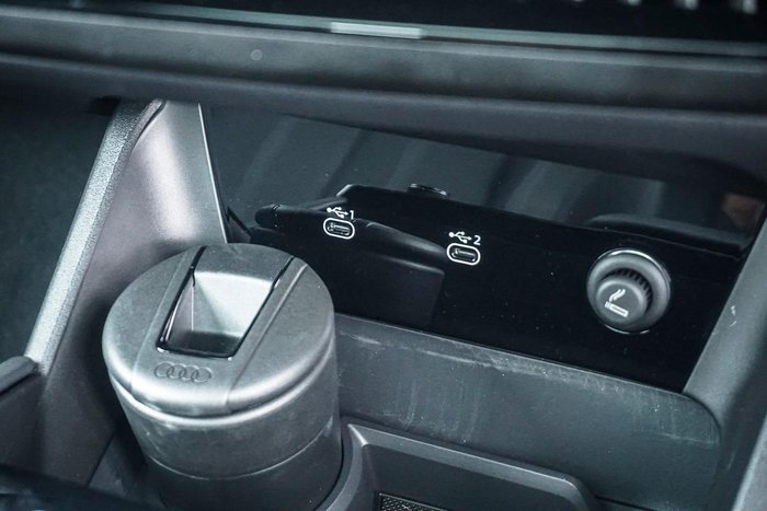 2025 Audi Q6 e-tron Performance