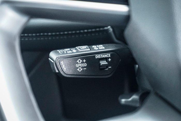 2025 Audi Q6 e-tron Performance