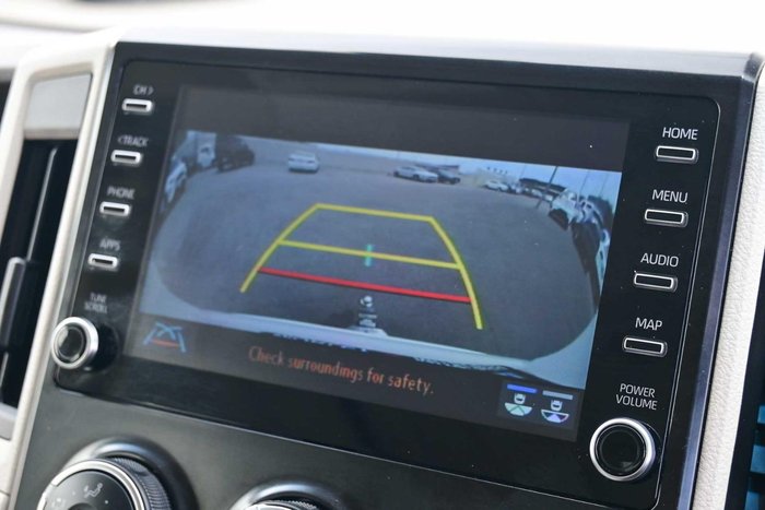 2022 Toyota Hiace Commuter GL