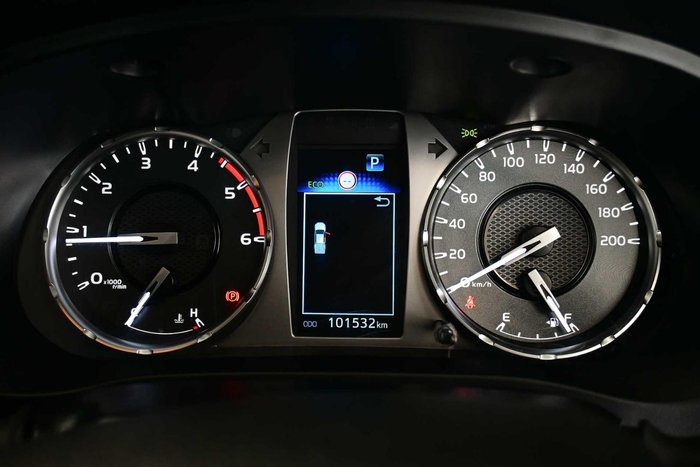 2023 Toyota Hilux SR