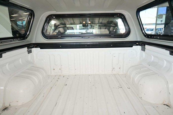 2023 Toyota Hilux SR