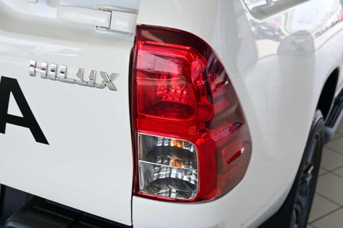 2023 Toyota Hilux SR