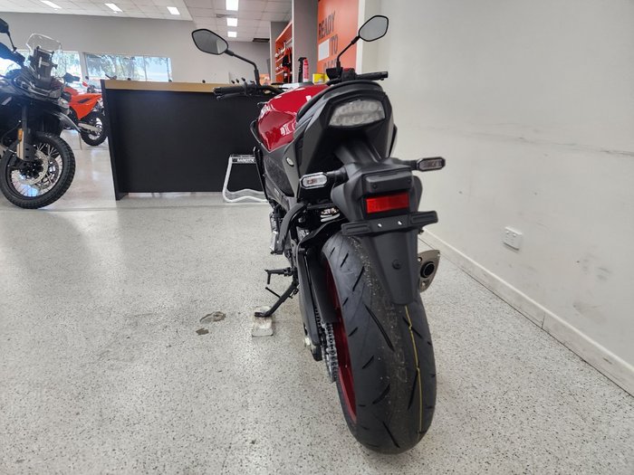 2025 Suzuki GSX-S1000