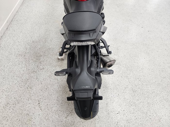 2025 Suzuki GSX-S1000