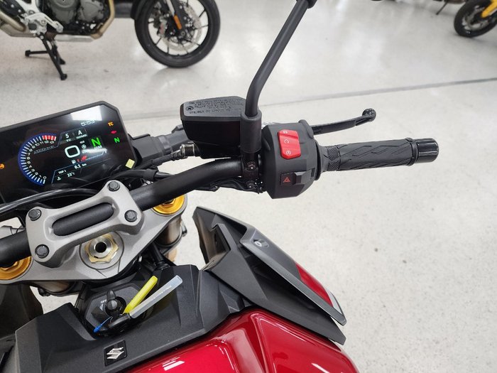 2025 Suzuki GSX-S1000