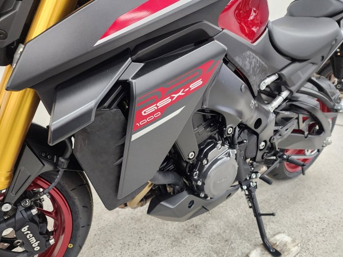 2025 Suzuki GSX-S1000