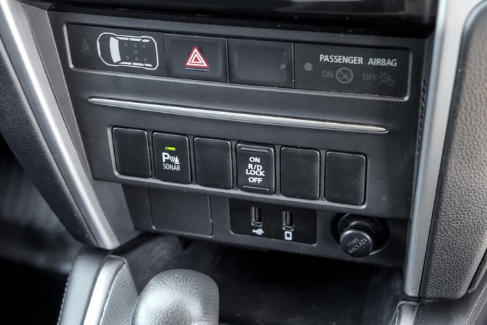 2022 Mitsubishi Triton GLX+