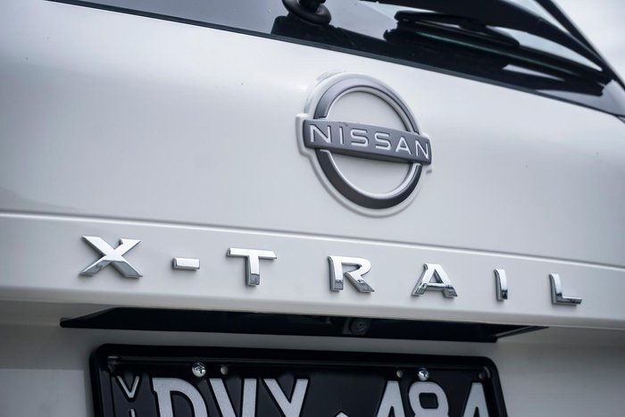 2025 Nissan X-TRAIL ST