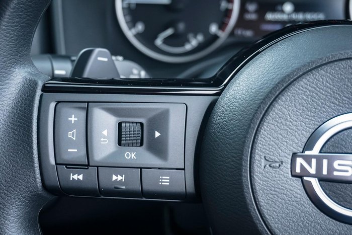 2025 Nissan X-TRAIL ST