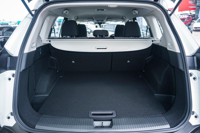 2025 Nissan X-TRAIL ST