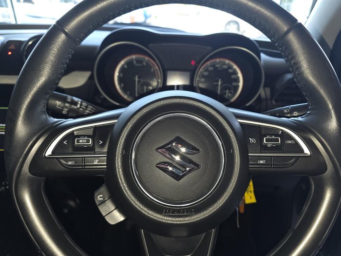 2020 Suzuki Swift GL Navigator