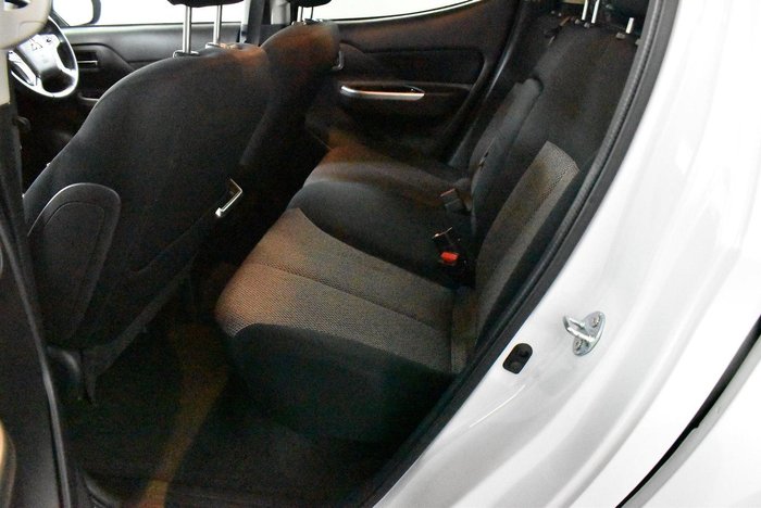 2021 Mitsubishi Triton GLS