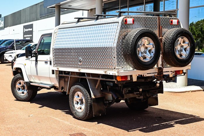 2012 Toyota Landcruiser GXL