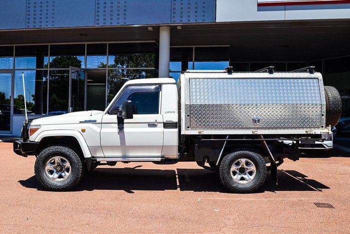 2012 Toyota Landcruiser GXL