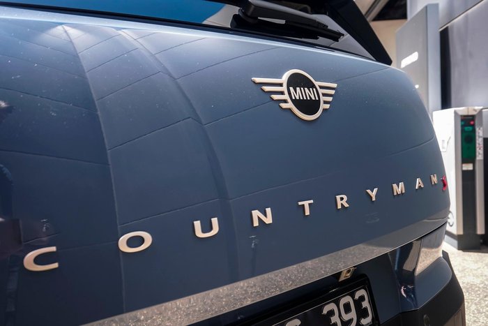 2025 MINI Countryman S Favoured