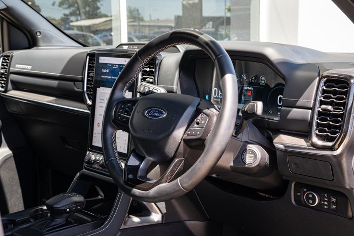 2024 Ford Everest Platinum