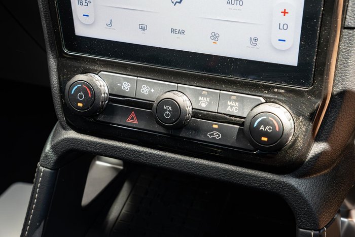 2024 Ford Everest Platinum