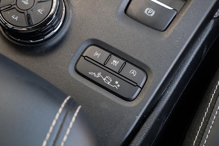 2024 Ford Everest Platinum