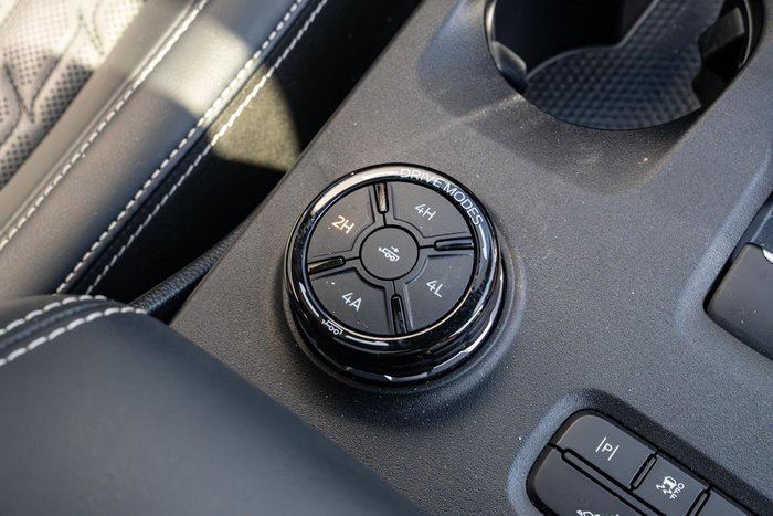 2024 Ford Everest Platinum