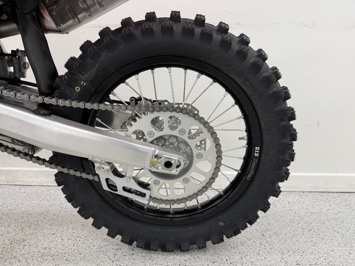 2025 Honda CRF250RX Red