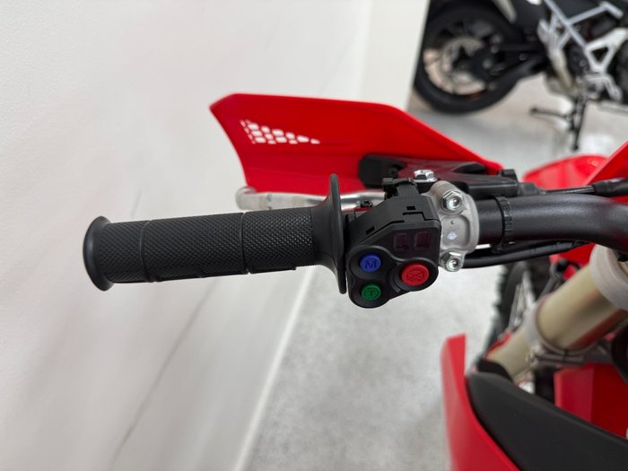 2025 Honda CRF250RX Red