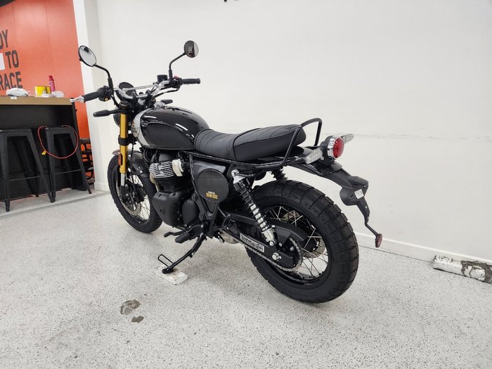 2025 Royal Enfield 2025 Royal Enfield 650CC INTERCEPTOR BEAR 650 Road Godlen Shadow