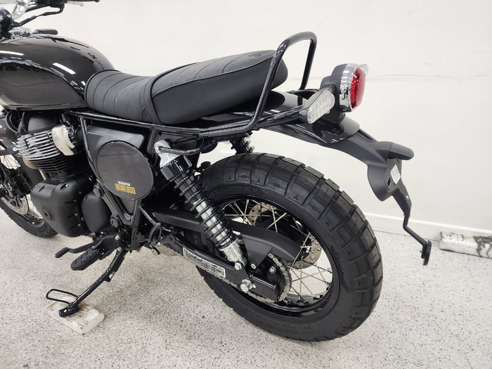 2025 Royal Enfield 2025 Royal Enfield 650CC INTERCEPTOR BEAR 650 Road Godlen Shadow