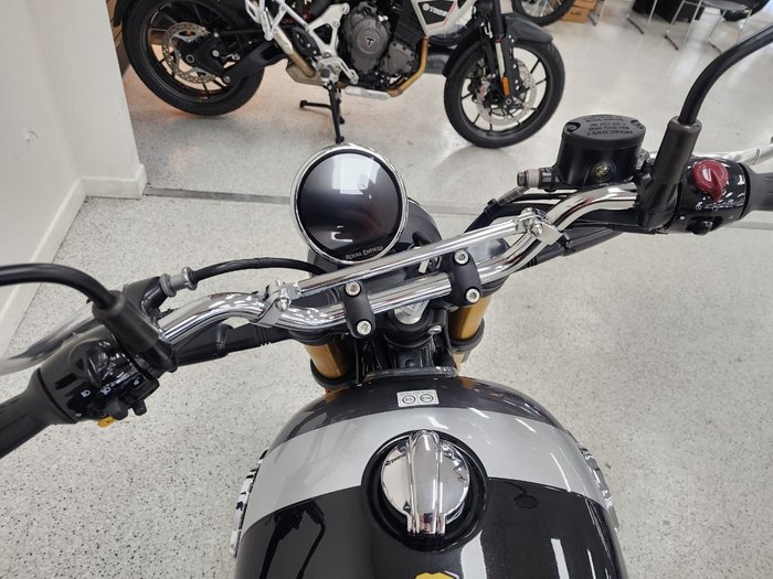 2025 Royal Enfield 2025 Royal Enfield 650CC INTERCEPTOR BEAR 650 Road Godlen Shadow