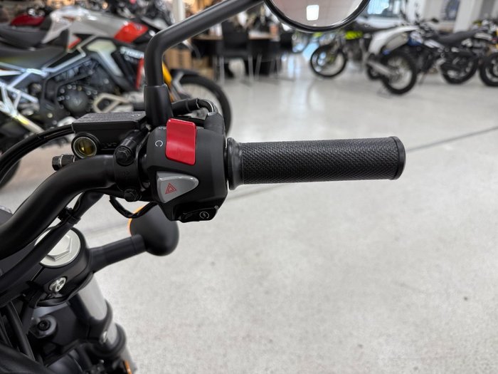 2025 Honda CMX 500 Black