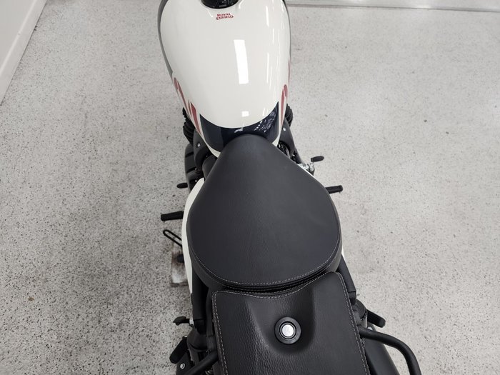 2025 Royal Enfield SHOTGUN 650