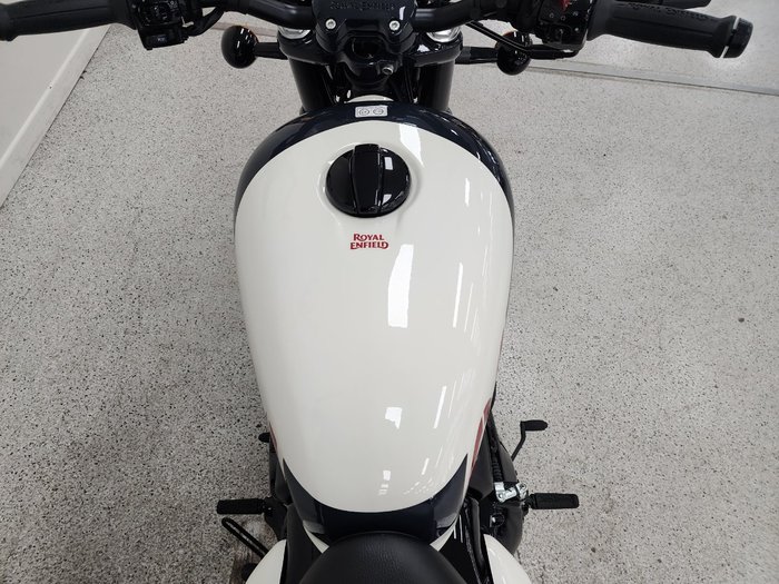 2025 Royal Enfield SHOTGUN 650