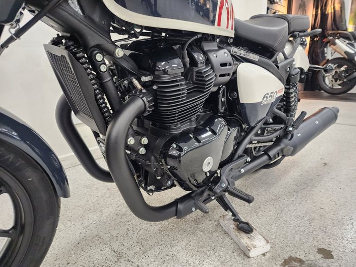 2025 Royal Enfield SHOTGUN 650