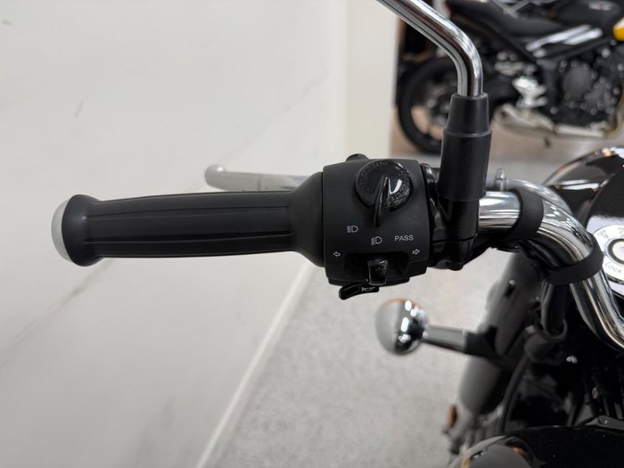 2025 Royal Enfield BULLET 350