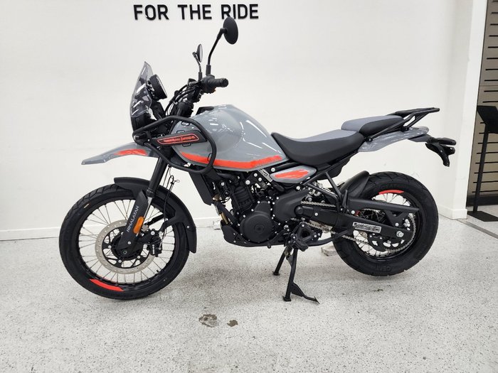 2025 Royal Enfield HIMALAYAN 450