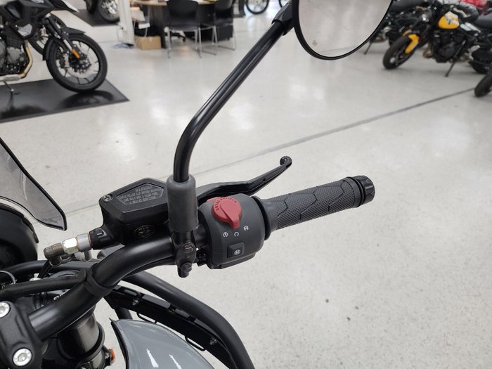 2025 Royal Enfield HIMALAYAN 450