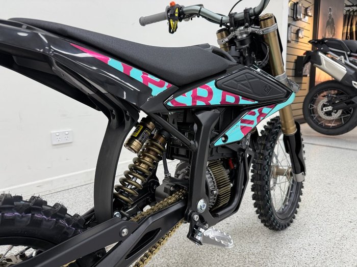 2025 Sur-ron Hyper Bee Short Wheel Blue