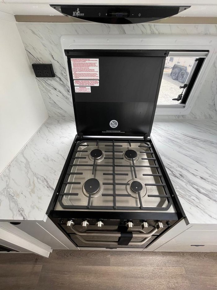 2021 Lotus Caravans 23'7 Trooper (Triple Bunk)