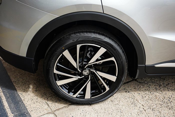 2025 MG ZS Essence Turbo