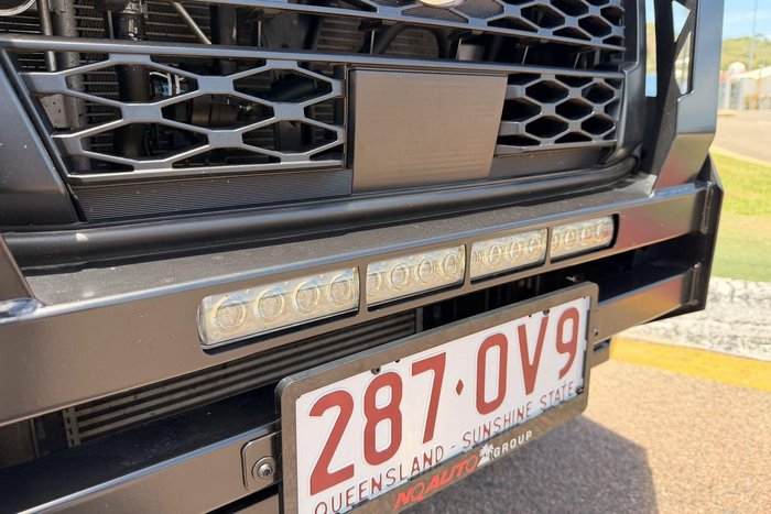 2024 Nissan Navara SL Warrior D23 MY24 4X4 Dual Range Brilliant Silver