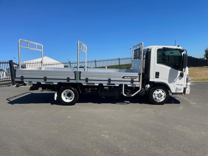 2026 Isuzu Npr 45/65-175 Dt D34 Trade Pack