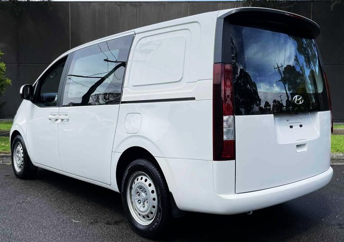 2021 Hyundai STARIA LOAD