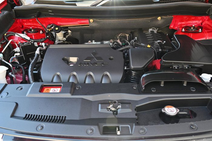 2017 Mitsubishi Outlander LS Safety Pack ZK MY17 Red