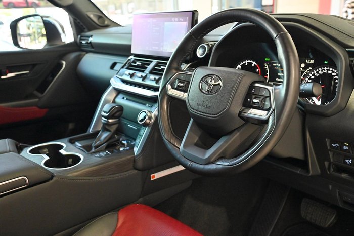 2023 Toyota Landcruiser Sahara ZX FJA300R 4X4 Dual Range Crystal Pearl